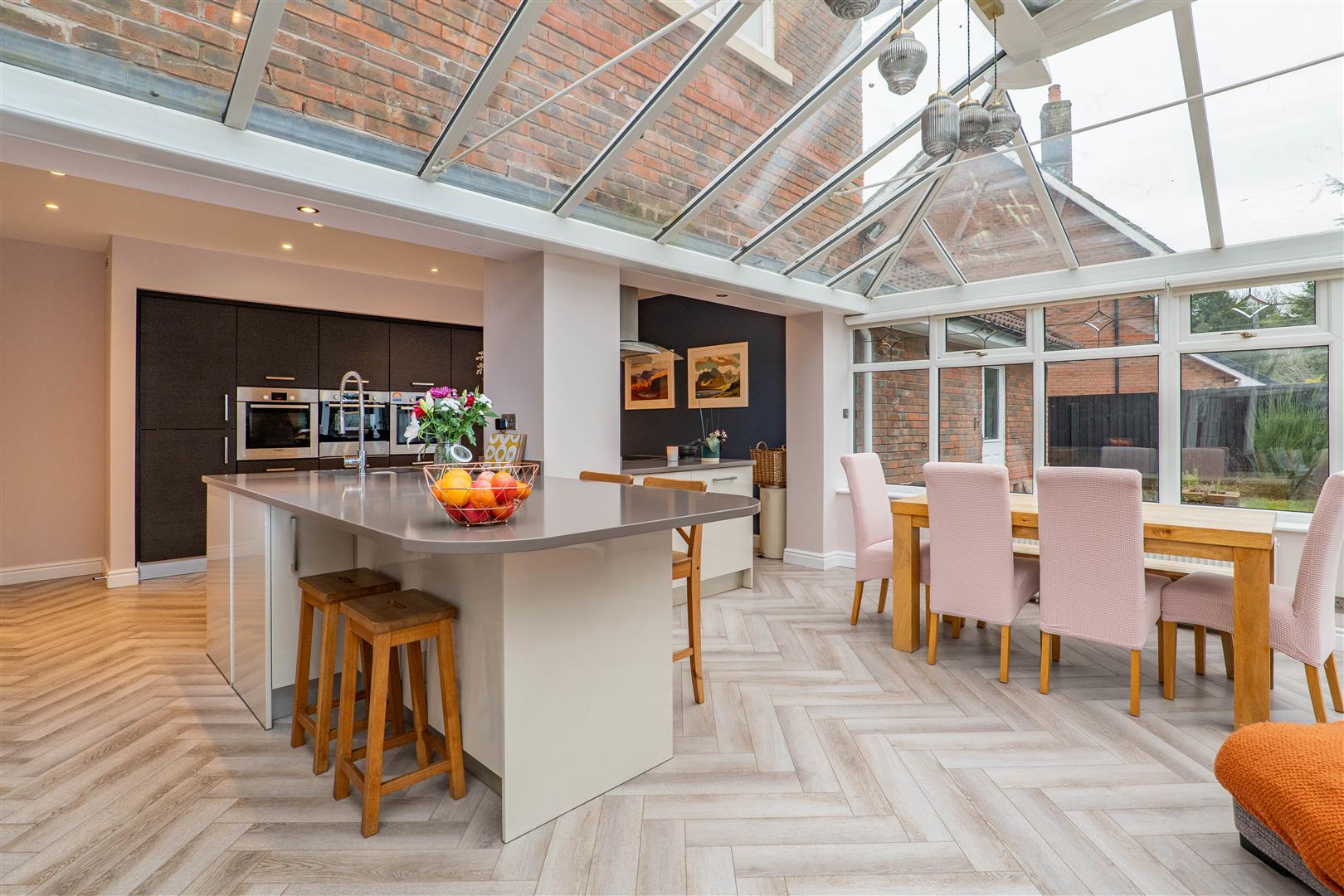 4 bed property in Loxwood Close, Preston